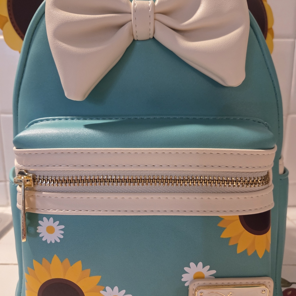 Loungefly Disney Exclusive Minnie Sunflower Mini Backpack - Picture 9 of 9